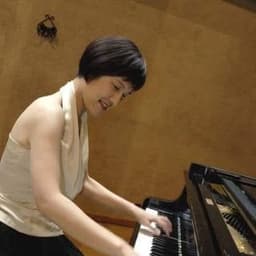 塚本美樹 (Miki Tsukamoto)