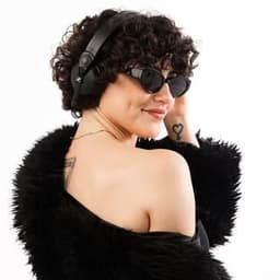 SOLIS JADE