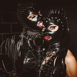 TG (Torture Garden)