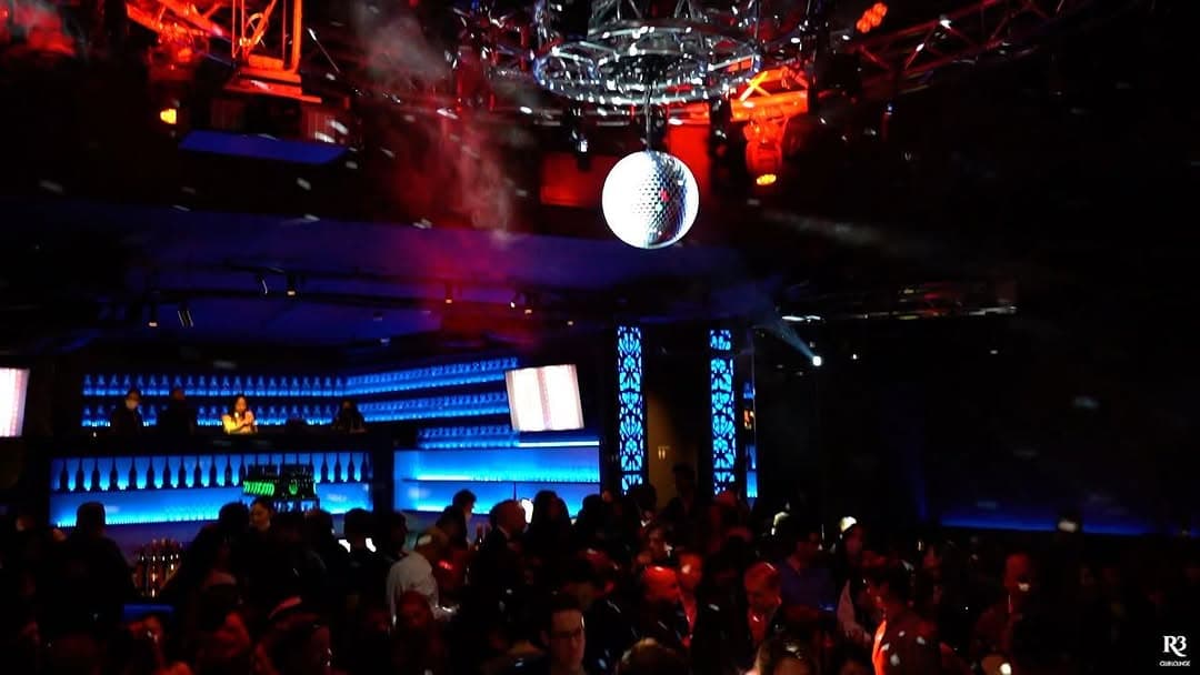 New Year's Eve Party at R3 Club Lounge