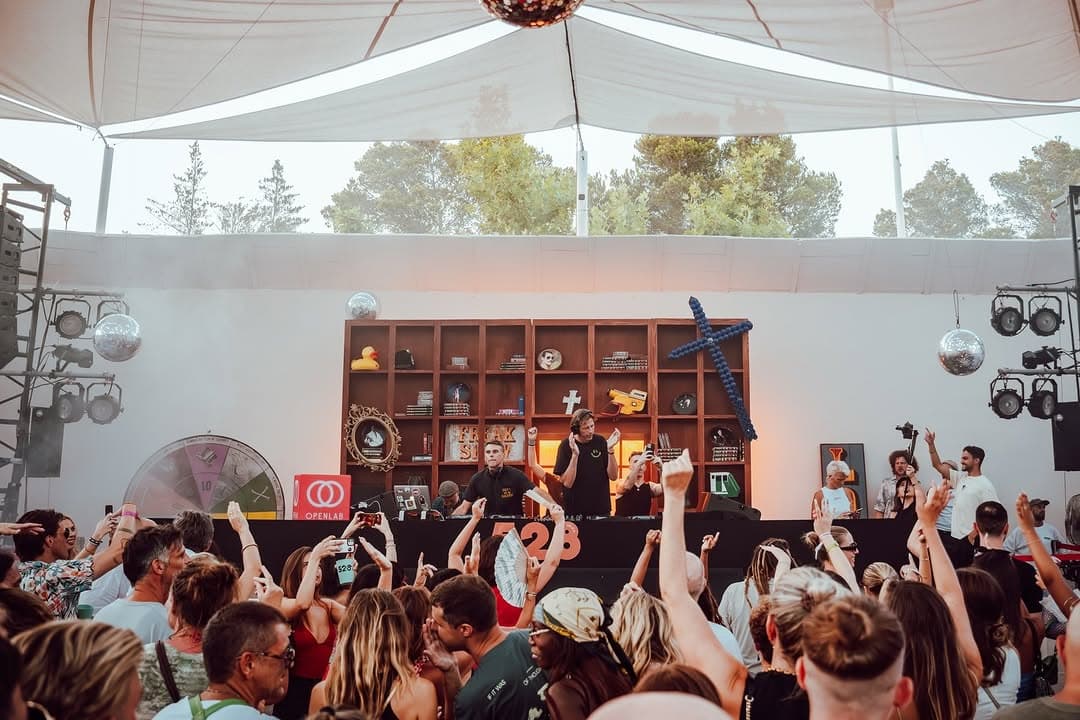 PIKES PRESENTS OPENING